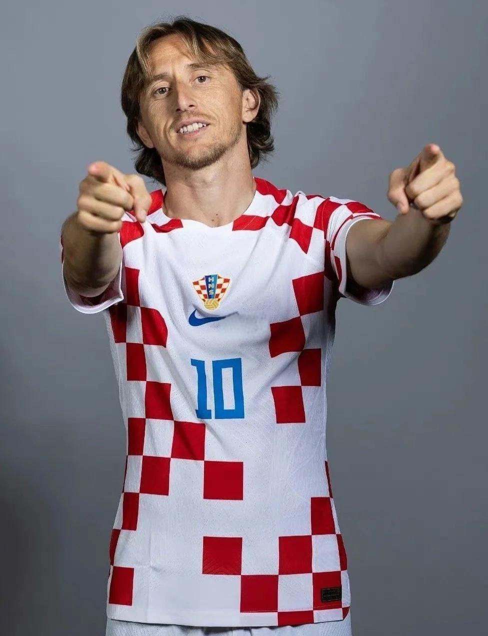 混团世界杯：国乒8-4德国!动漫和双甜各被咬1分,王楚钦爆大冷输1盘